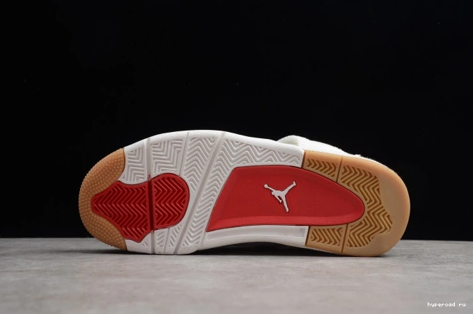 Jordan AO2571-100 Air x Levi's 4 'White' 0720